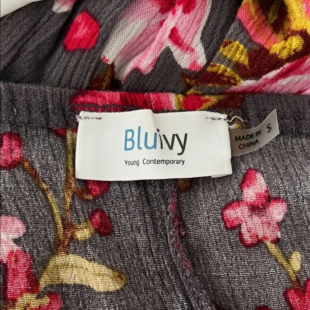 Bluivy Floral Off-Shoulder 100% Rayon Romper‎ Size Small